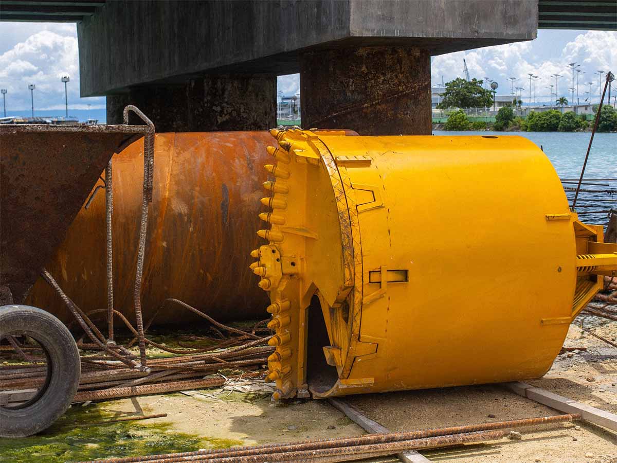rock bucket with bullet teeth for hard rock drilling