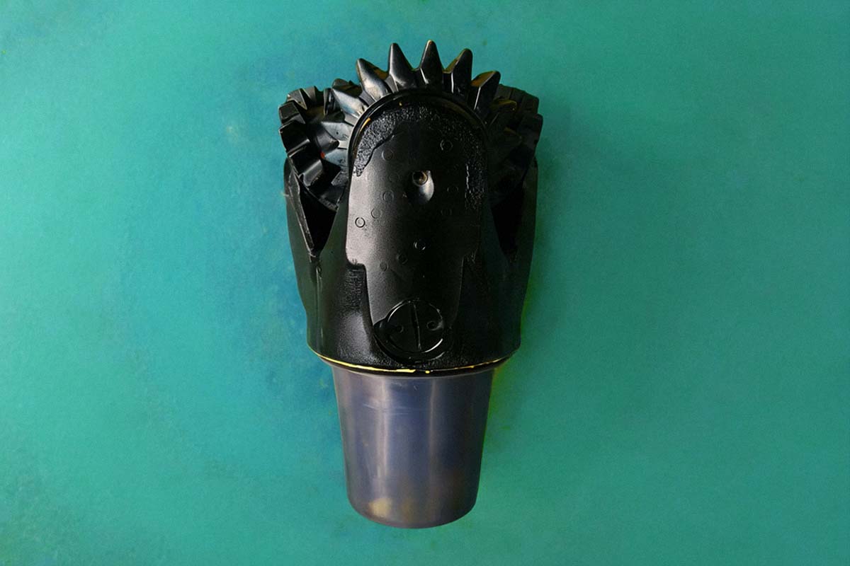 Reinforced tricone bit for horizontal directional drilling in hard ground