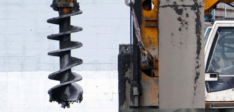 Heavy duty rock auger drilling tool for rotary drilling rig