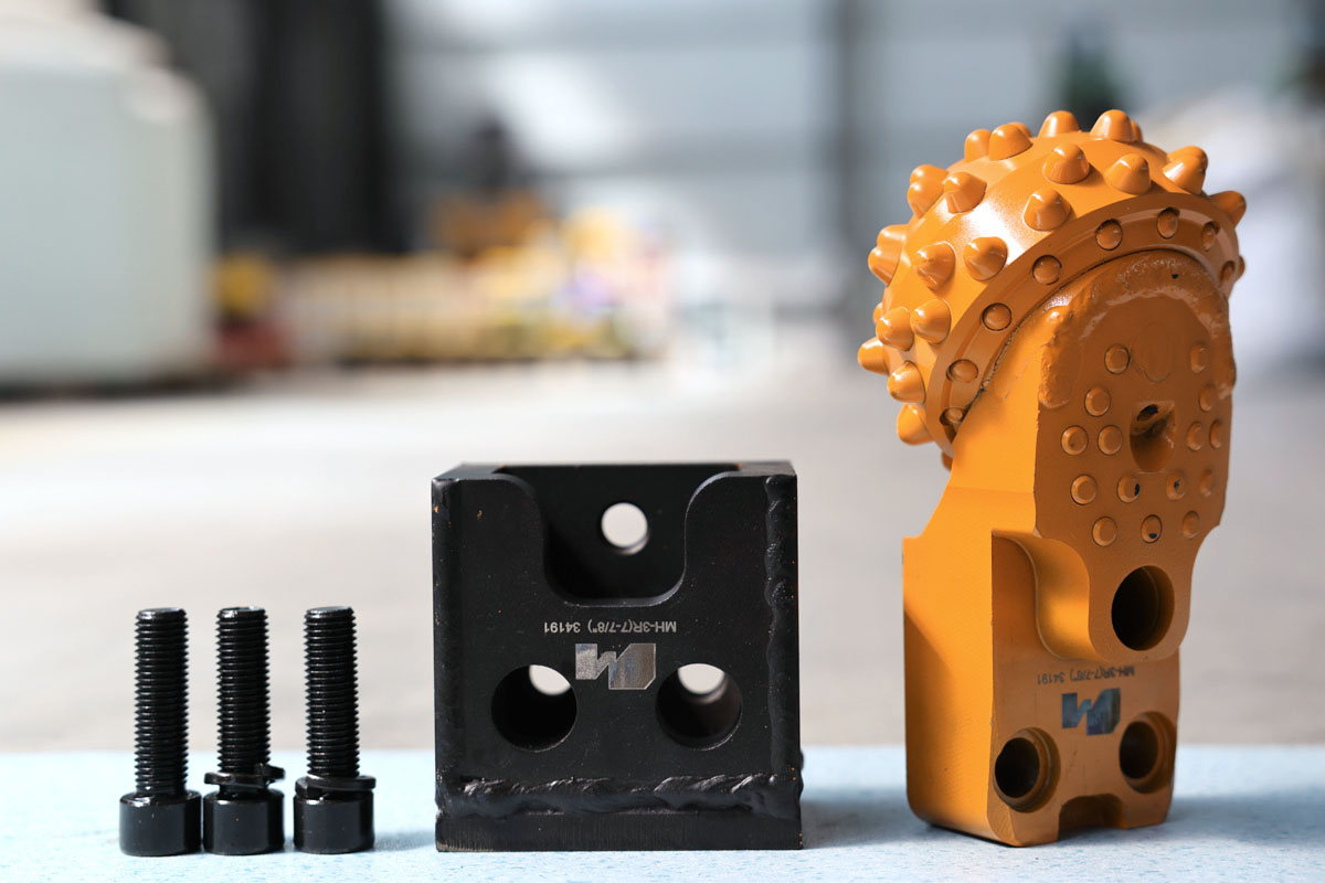 MH-3r piling roller bit banner